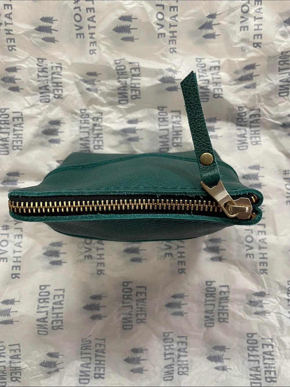 Portland Leather Chelsea Pouch-Sea Glass